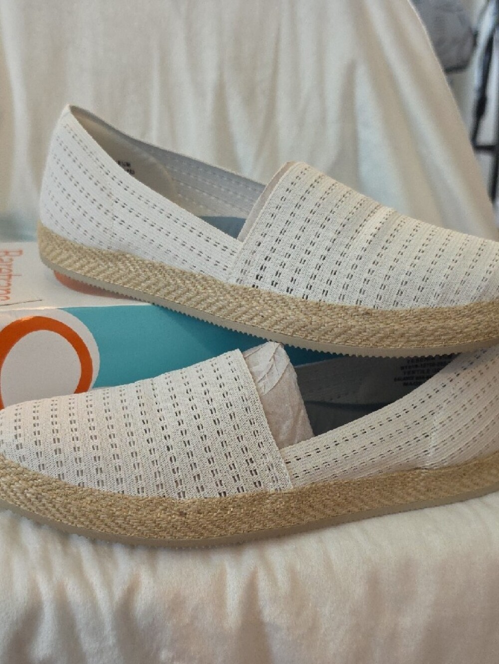 New BareTraps Cream Crochet Espadrille Slip-On Shoes